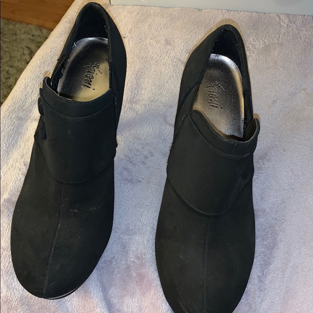 Fioni heeled booties